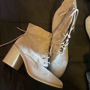 Women's Suede Ankle Boots - Tan